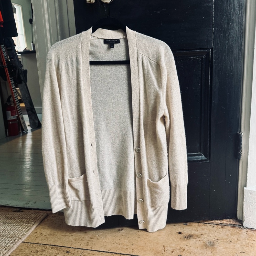 Banana Republic Light Beige cashmere Cardigan